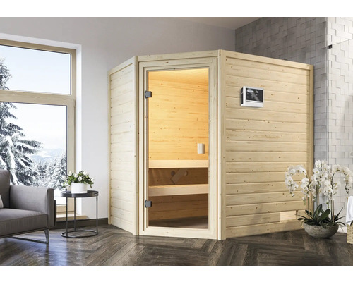 Moderne houten sauna met glazen deur en digitaal bedieningspaneel in een heldere ruimte.