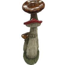 Decoratieve paddenstoelengroep voor de tuin