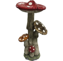 Decoratieve paddenstoelengroep voor de tuin