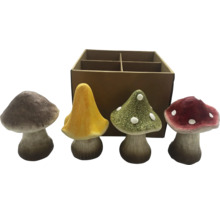 Decoratieve paddenstoelen voor de tuin, set van vier stuks