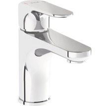 Wastafelkraan van metaal, glanzend