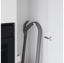 Stofzuigerslanghouder in de kast