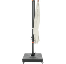 Gesloten parasol met standaard voor de tuin