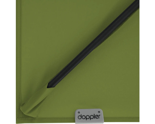 Detailweergave van een parasol met Doppler logo