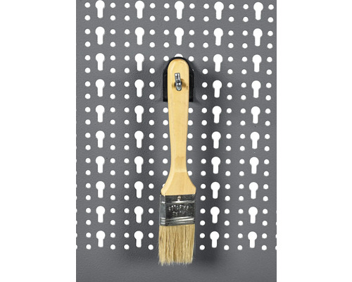 Verfkwast aan gereedschapswandhouder