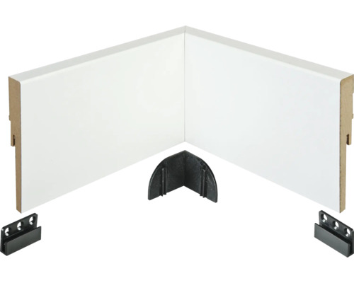 Plinten met binnen- en buitenhoeken en bevestigingsclips