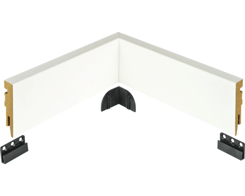 Plint met accessoires voor hoekverbindingen