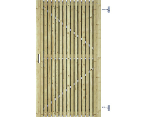 Houten poort met beslag