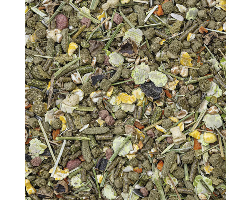 DELI NATURE Knaagdiervoer Premium konijn 12,5 kg Close-up van konijnenvoer met verschillende ingrediënten