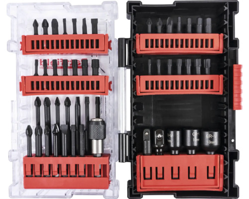 Bitset met verschillende schroefbits en dopsleutels in koffer