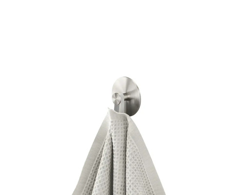 Metalen handdoekhouder met textielhanddoek