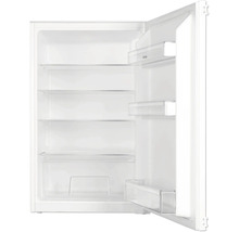 Geopende koelkast met planken van het merk Amica