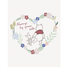 Illustratie van Winnie de Poeh en Knorretje in een bloemenhartframe met de tekst ''Always by your side''.