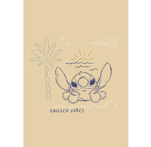 Illustratie van Stitch op het strand met de tekst ''Chilled Vibes''