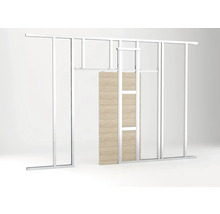 Metalen frameconstructie met houten schuifdeur