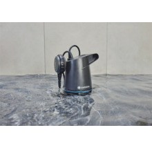 Gardena vuilwaterpomp in het water