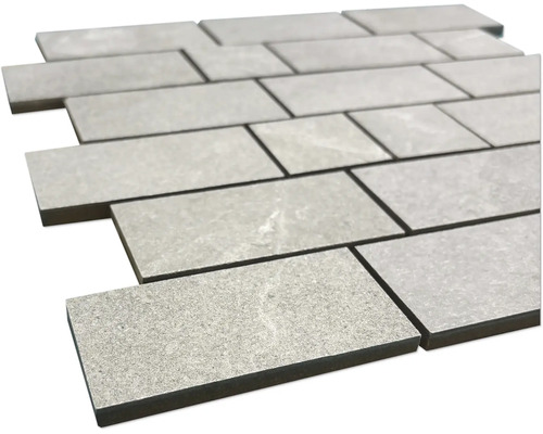 Rechthoekige mozaïektegels in steenlook voor wanddecoratie