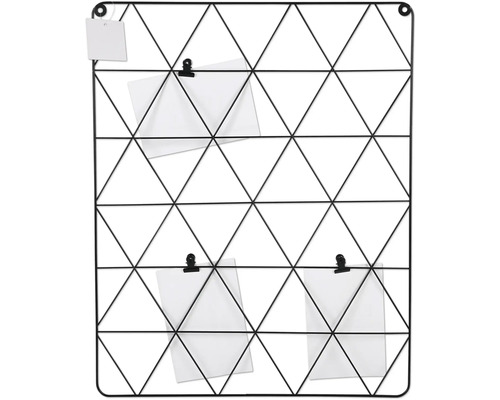 Memobord van raster met papieren notities en klemmen