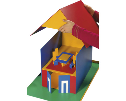 Kleurrijk houten poppenhuis met constructie en speelgoedmeubels