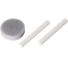 Spons en twee krijtstiften