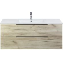 Wastafelonderkast met wastafel en kraan