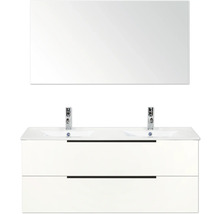 Wastafelmeubel met twee wastafels, twee laden, twee kranen en spiegel voor de badkamer