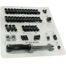 Assortiment met schroeven, moeren en een schroevendraaier in een transparante plastic verpakking.