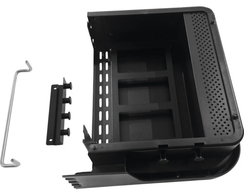 Zwarte, lege barbecue-inzet met accessoires voor houtskoolbarbecues