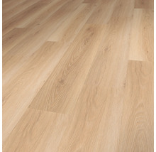 Gelegde laminaatvloer met houtstructuur