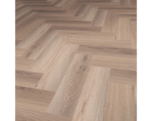 Legpatroon van een lichte laminaatvloer in visgraatmotief