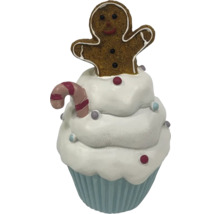 Decoratieve cupcake met peperkoekmannetje voor de kerstperiode