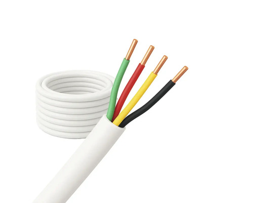 Witte elektrische kabel met vier gekleurde binnenste geleiders en kabelhaspel