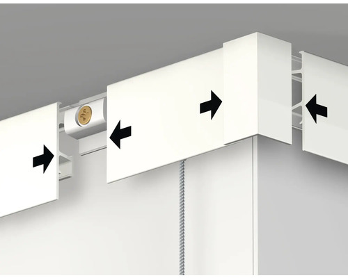 Detailopname van een jaloezie met accessoires voor montage aan het plafond