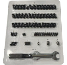 Assortiment met schroeven, moeren en schroefsleutel in plastic verpakking