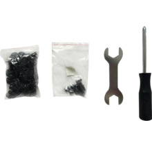 Twee zakken met schroeven, een moersleutel en een schroevendraaier