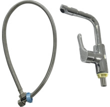 Waterkraan en flexibele slang voor sanitaire installaties