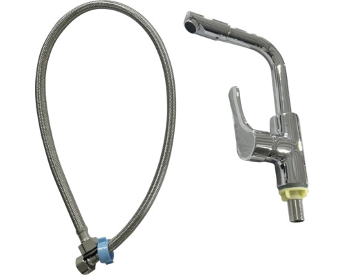 Waterkraan en flexibele slang voor sanitaire installaties