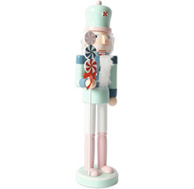 Houten notenkrakerfiguur met snoepdecoratie