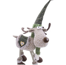 Decoratieve eland met hoed, gewei en sjaal als kerstdecoratie