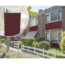 Kunststof gevelbekleding met houtstructuur op een woonhuis