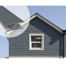 Gevelbekleding met kunststof panelen en verbindingsprofiel