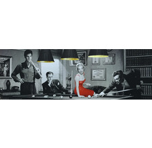 Zwart-witfoto van een scène met Elvis Presley, Marilyn Monroe, Humphrey Bogart en James Dean die biljarten