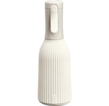 Plantenspuit met ribbelpatroon