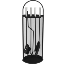 Haardstel met schep, bezem, pook en tang in een zwart metalen rek