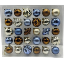 Set kerstballen in verschillende designs