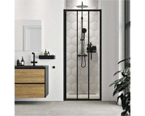 Moderne badkamer met douchecabine, wastafel en spiegel