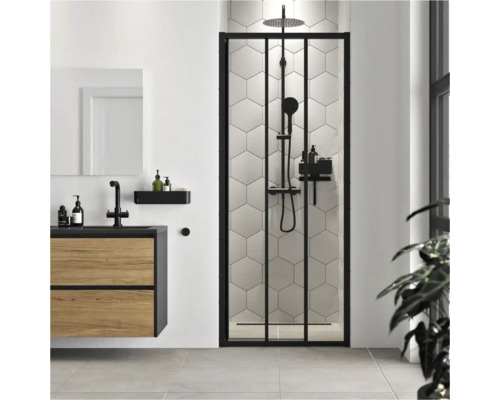 Moderne badkamer met douchecabine, wastafel en spiegel