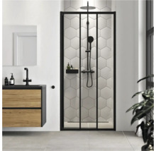 Moderne badkamer met douchecabine, wastafelonderkast en spiegel