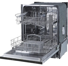 Open vaatwasser met interieur en korven