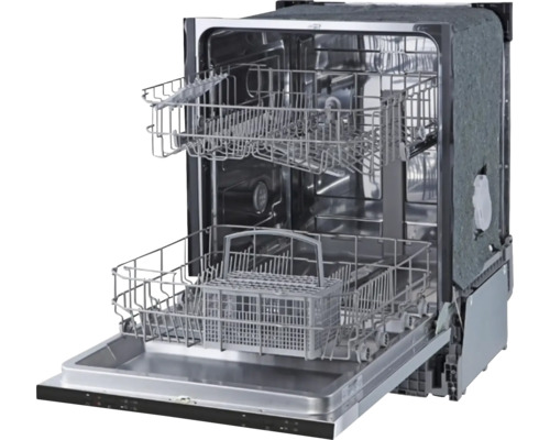 Open vaatwasser met interieur en korven